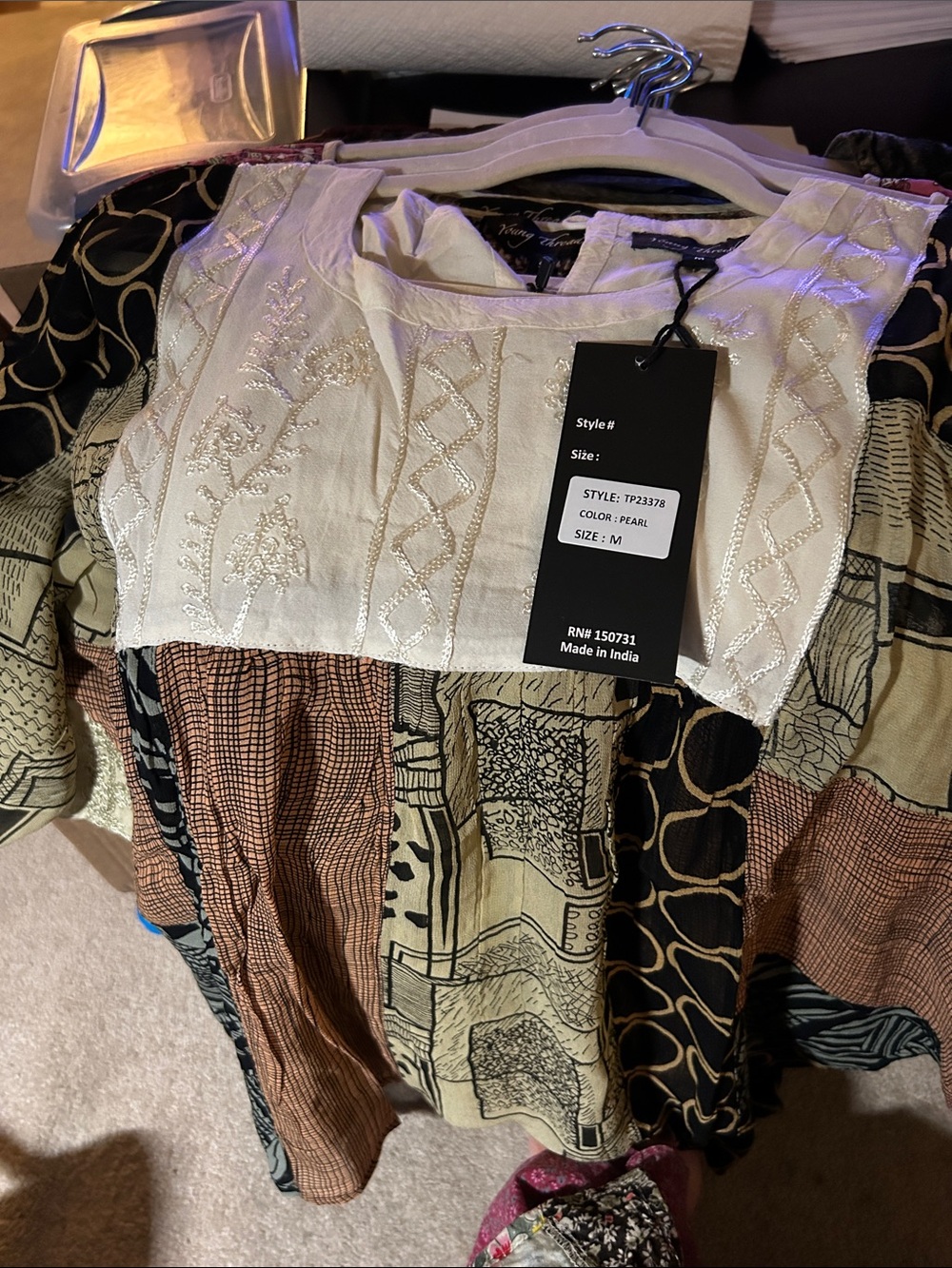 Vary Trendy Women's Multi-Color Patchwork Blouse - Cream Yoke - Picture 2 of 6